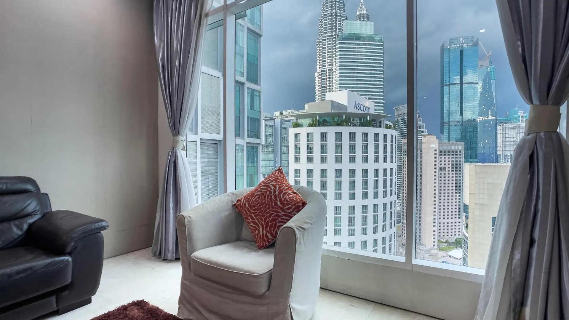 Appartamento Soho Suites Klcc By Rest Kuala Lumpur
