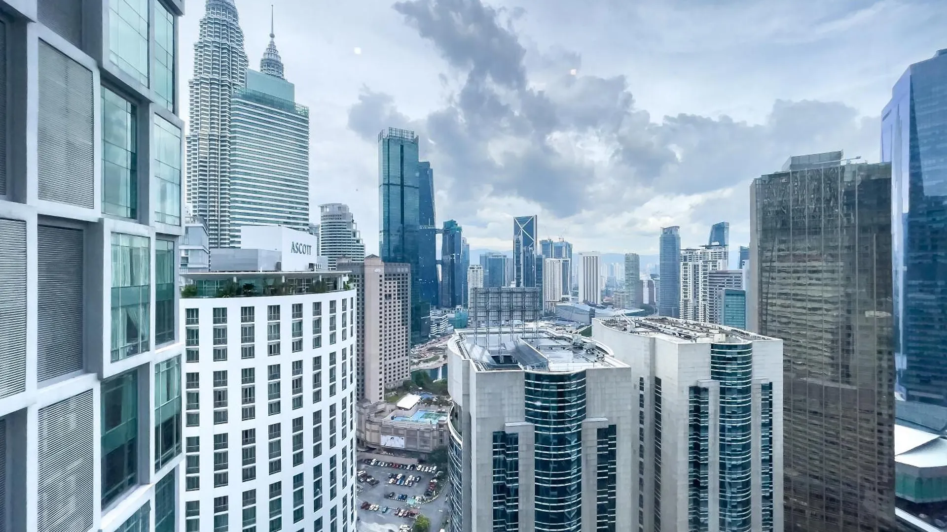 Soho Suites Klcc By Rest Kuala Lumpur Malesia