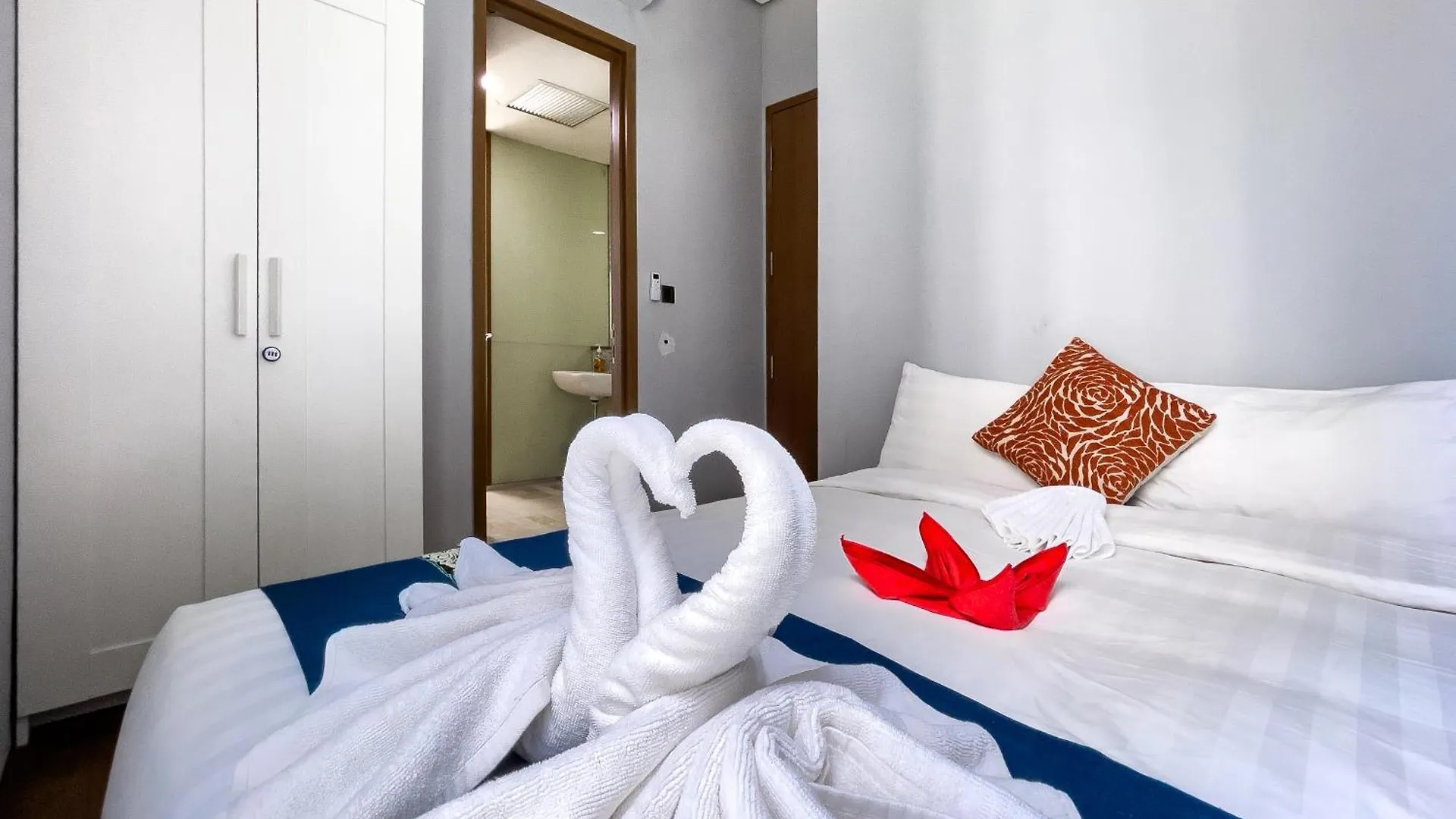 Apartment Soho Suites Klcc By Rest Kuala Lumpur