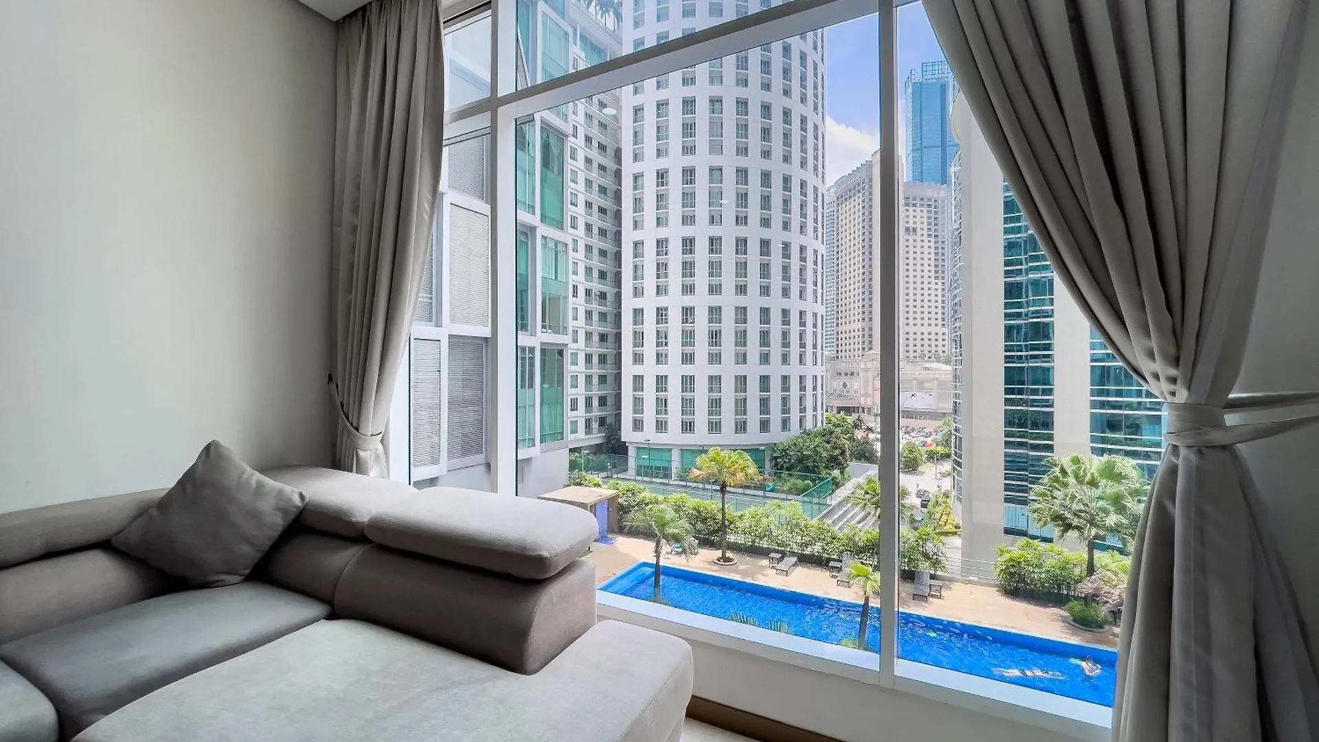 Apartment Soho Suites Klcc By Rest Kuala Lumpur Malaysia