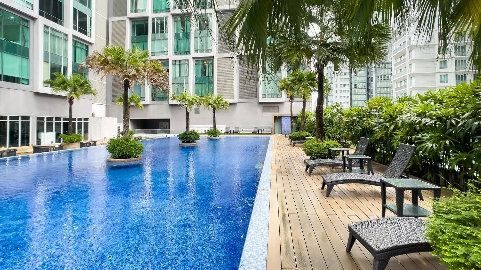 Soho Suites Klcc By Rest Kuala Lumpur Apartment