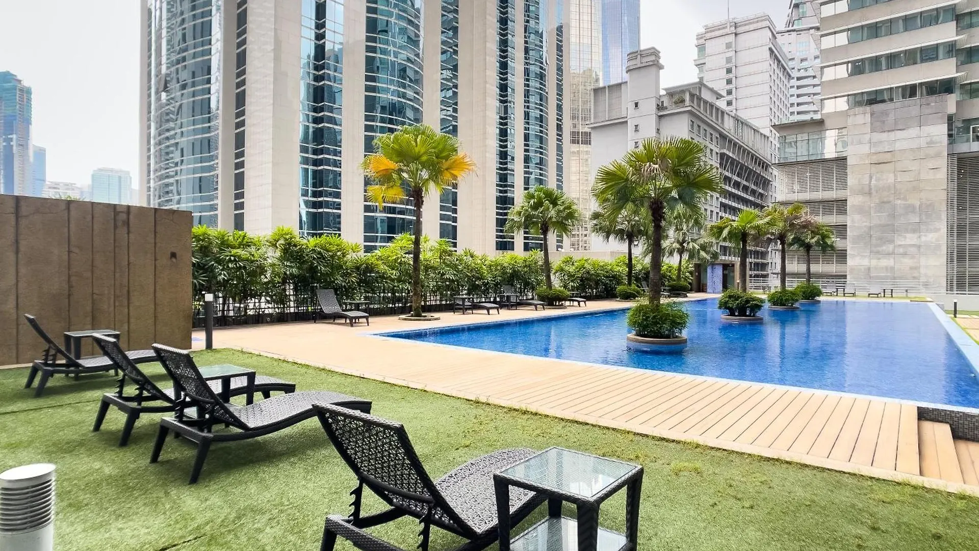 Apartment Soho Suites Klcc By Rest Kuala Lumpur