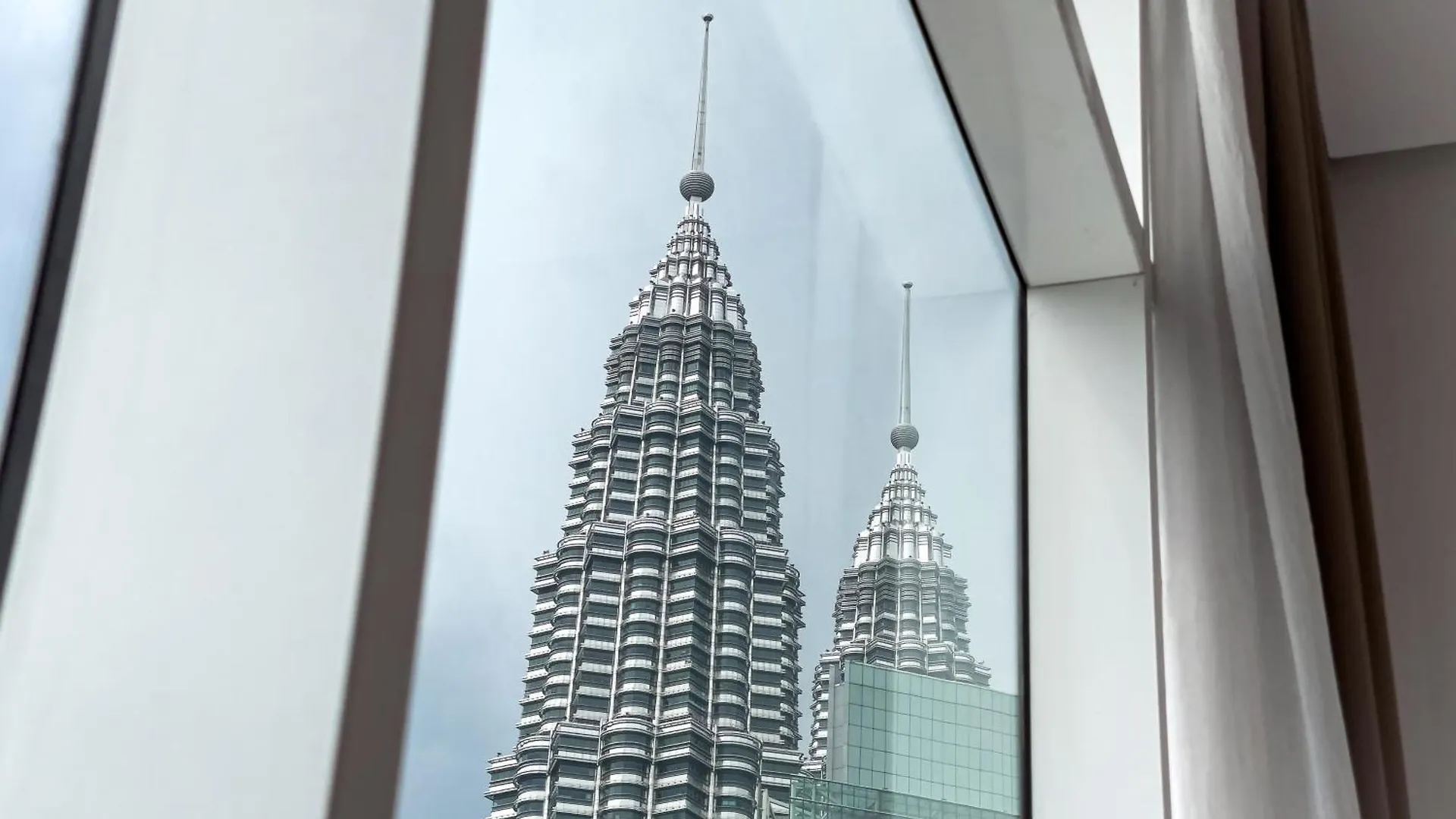 Apartment Soho Suites Klcc By Rest Kuala Lumpur