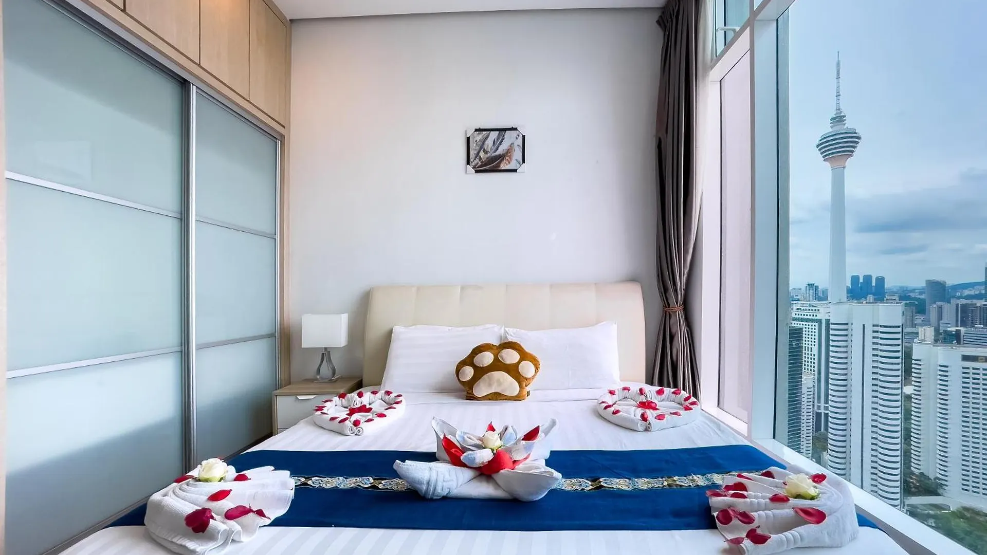 Soho Suites Klcc By Rest Kuala Lumpur