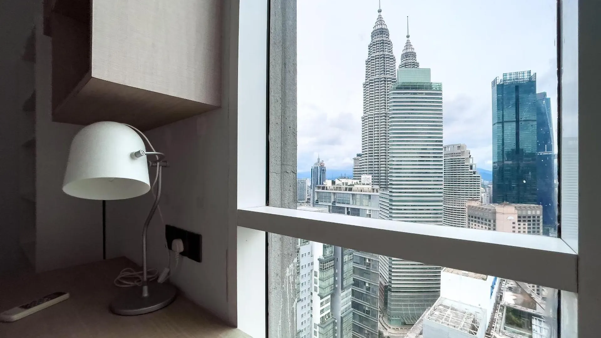 Soho Suites Klcc By Rest Kuala Lumpur Malaysia