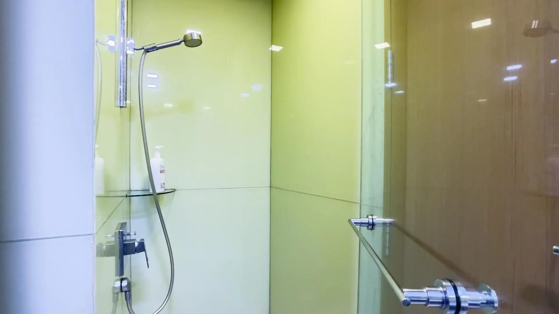 Soho Suites Klcc By Rest Kuala Lumpur Apartment