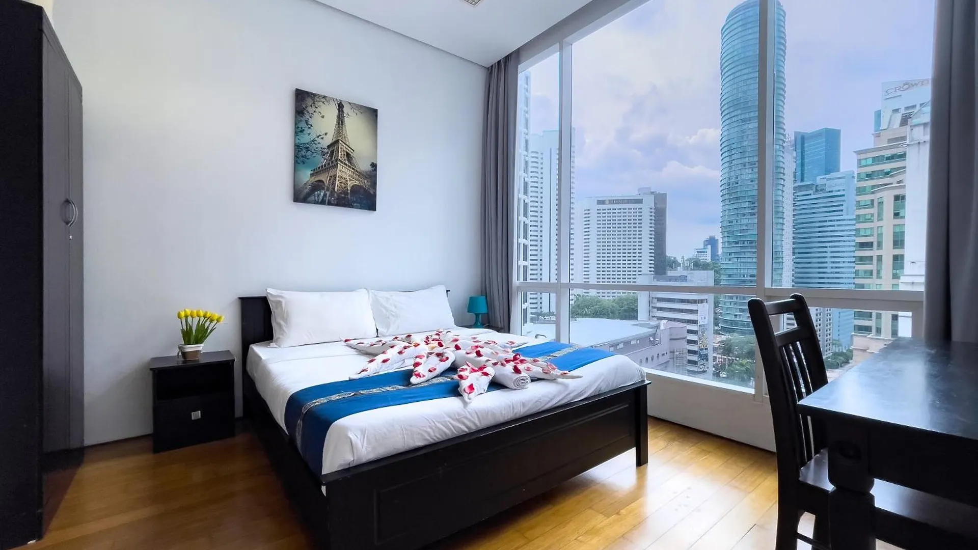 Soho Suites Klcc By Rest Kuala Lumpur Malaysia